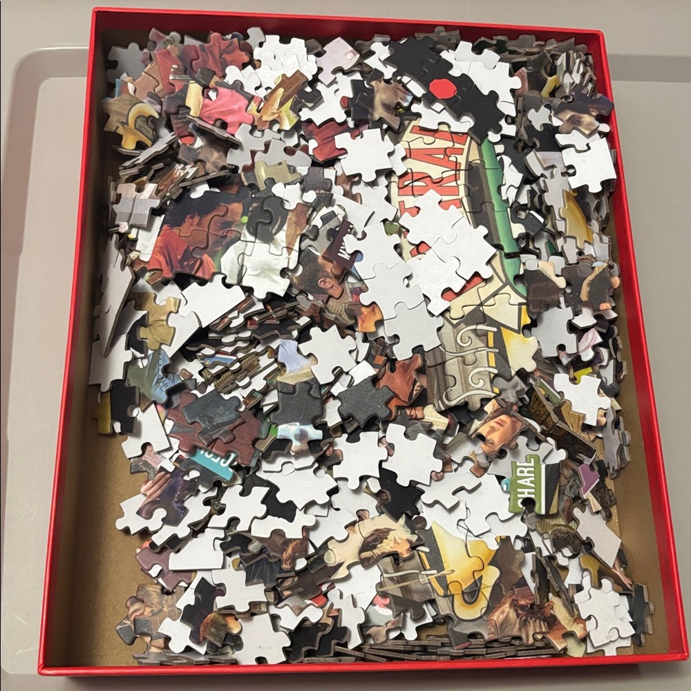 Friends TV Show Jigsaw Puzzle pre loved 1 PIECE MISSING - Picture 3 of 3